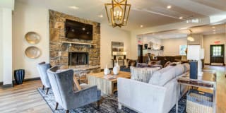 Eagle Pointe Gallery 6