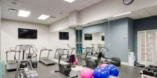 11 East Forsyth Apartments Gallery 19