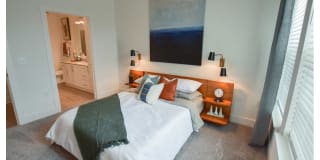The Ivy at Ariston Gallery 33