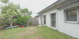 518 NE 48th St Gallery 27