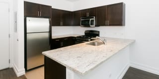 Shoreland Apartments Gallery 26