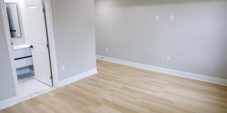 1201 LINDLEY Avenue Gallery 14