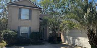 4 bed / 2.5 bath in Middleburg Gallery 1