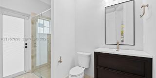 827 SE 2nd Ct Gallery 18