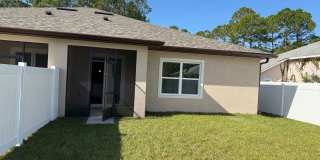 Brand New 3 Bedroom, 2 Bathroom Townhome with 1-Car Garage, Screened Porch & FULLY PRIVATE Fenced Yard! Gallery 4