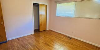 889 Morrison Avenue Gallery 16