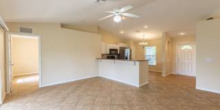 3/2 Single Family home freshly painted interior and exterior Gallery 6