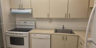 7825 Fairview Dr Gallery 1