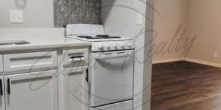 Second Floor One Bedroom Updated Apartment with Laundry Hook Ups! Gallery 11