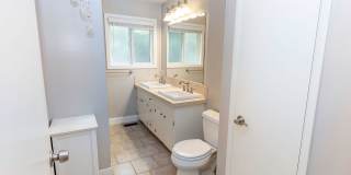 Beautiful 4 Bedroom Home Gallery 20