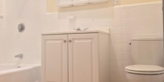 $3950 | 2 bedrooms | 1 bathroom Brookline Living on Beacon Street | Central Air, Renovated Kitchen & Green Line Access Gallery 7