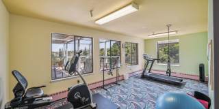 Park Glenview Apartments- Boutique Senior Living Gallery 18