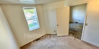 AVAILABLE AUGUST 1st   - 2 Bed 1 Bath Located In Superior WI w/ Bonus Space Gallery 7