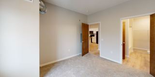 South Pointe Apartments Gallery 7