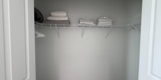 4402 Longwood Lake Square Gallery 36