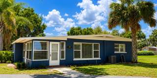 3 bedroom 2 bathroom - Water Included-Available now Gallery 1