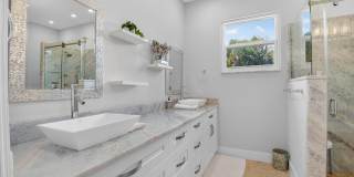 122 Andrews Avenue Gallery 37