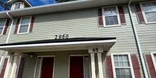 Fully Furnished 3-Bedroom/3-Bath Townhome Gallery 1