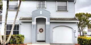 4801 Grapevine Way Gallery 1