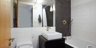 77 Reade Street Gallery 9