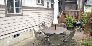 Great Location! Welcome Gardners! Tons of nice amenities ! * Landscape Service is Included * Gallery 9