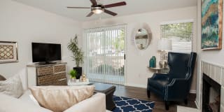Arbors at Brookfield Apartments Gallery 5