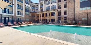 The Heyward Gallery 19