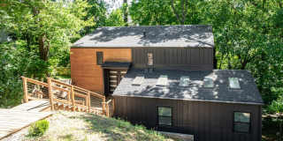 Ultra Modern Three Bedroom Home! Gallery 1