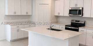 19619 Fairhill Ct Gallery 10