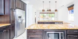 351 SW 184th Ter Gallery 25