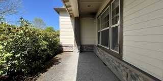 3BD/3BA Bethany Home with Vaulted Ceilings, Stainless Appliances & Gas Fireplace Gallery 6