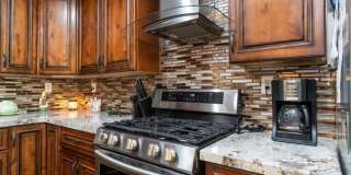 1011 W Northern Avenue Gallery 7