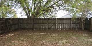 Centrally located with easy access to bases & shopping! Gallery 23