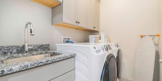 -Live Bold at The Ten – Modern 3BR / 2.5BA Townhome + Elevator Gallery 21