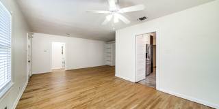TERRELL HEIGHTS COTTAGE Gallery 9