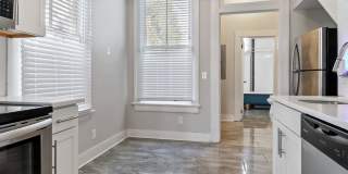 Restored Victorian Duplex | 3BR/2BA in Downtown Savannah Near Forsyth Park Gallery 10