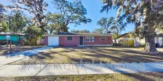 462 Blairmore Blvd W Gallery 1