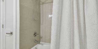 3922 FONTAINEBLEAU DRIVE Gallery 31