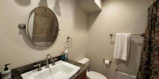 Riverfront 2BR Condo Great Views, Luxury Furnished incl UTILITIES Riverfront 2BR Condo Great Views, Luxury Furnished incl UTILITIES Gallery 32