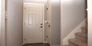 Available August 1st! Two-Story 3 Bedroom, 2.5 Bathroom in the center of Fayetteville Gallery 6