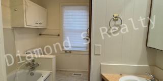 Adorable Stone 1 Bedroom Home Available! Gallery 9