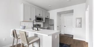 5542-44 Ridge Avenue Gallery 5