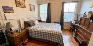 South End Two Bed with Private Yard – 2 Bed | 2 Bath Gallery 5