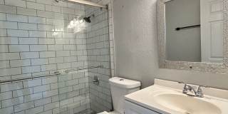 Updated 1 Bed 1 Bath Gallery 11