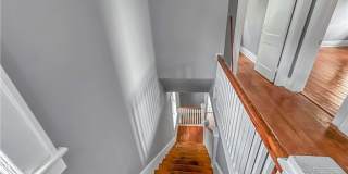 607 E 37th Street Gallery 13