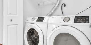 Spacious & Fully Renovated Townhome in East Hollywood – Prime Location! Gallery 27