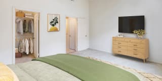 Artisan Square Gallery 9