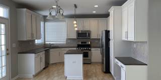 452 E Amherst Street Gallery 6