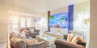 2125 N 14th Ct Gallery 1