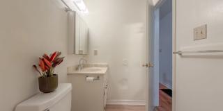 CHARMING NW 3/2 w/ Den, 2 Car Garage, Deck, Fenced Yard, & Wood Floors! $1695/month Avail NOW! Gallery 28